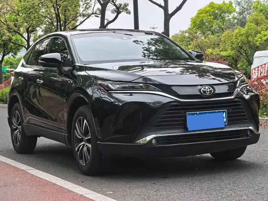 Toyota Harrier — фото 4