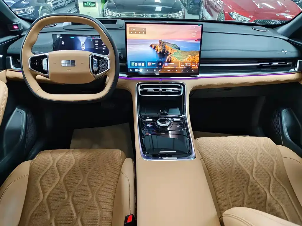 Geely Galaxy A7 — фото 9