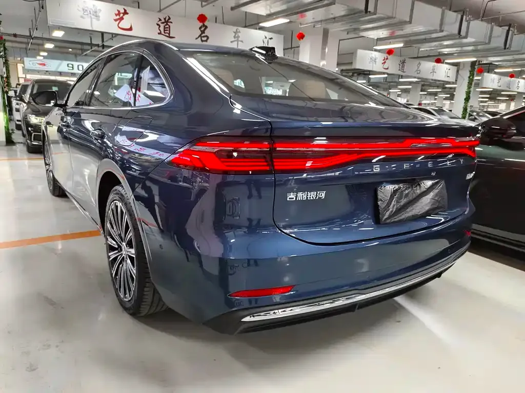 Geely Galaxy A7 — фото 7