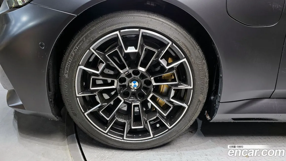 BMW M5 — фото 10