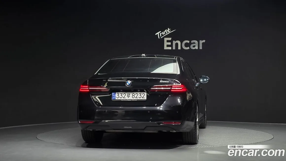 BMW 5-Series — фото 3