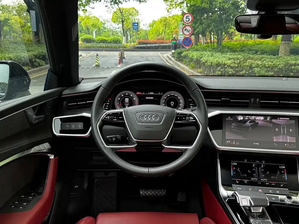 Audi A7L — фото 6