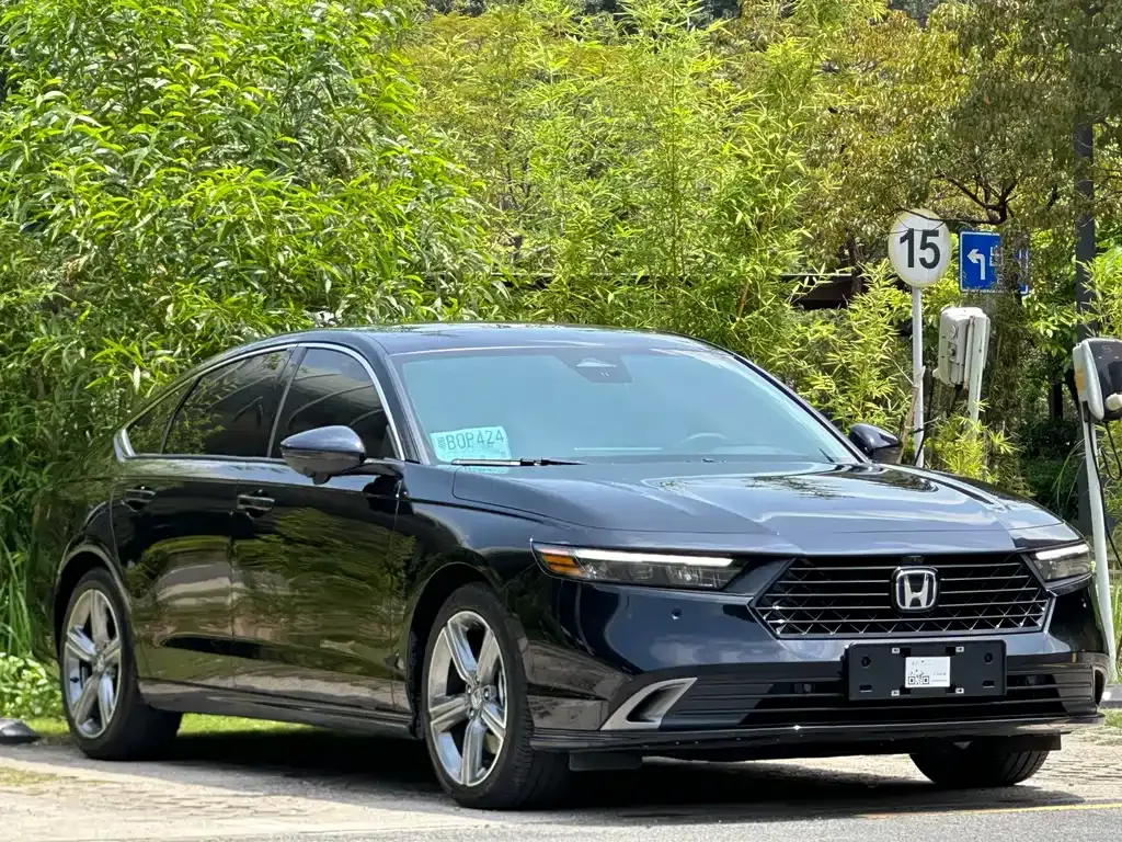 Honda Accord New Energy — фото 9