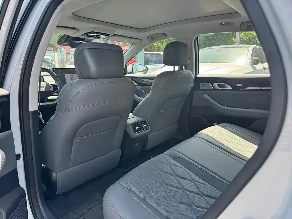 Geely Galaxy A7 — фото 2