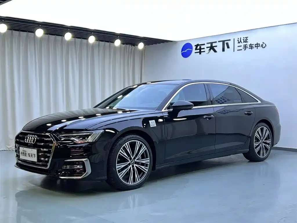 Audi A6L — фото 1
