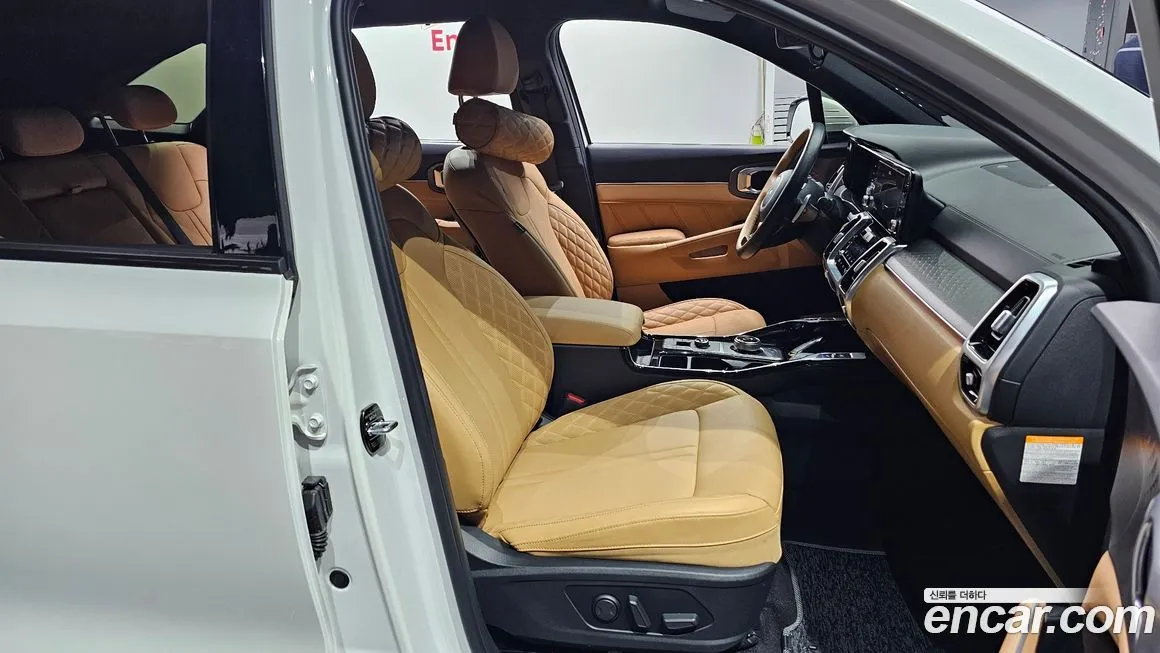 Kia Sorento — фото 8
