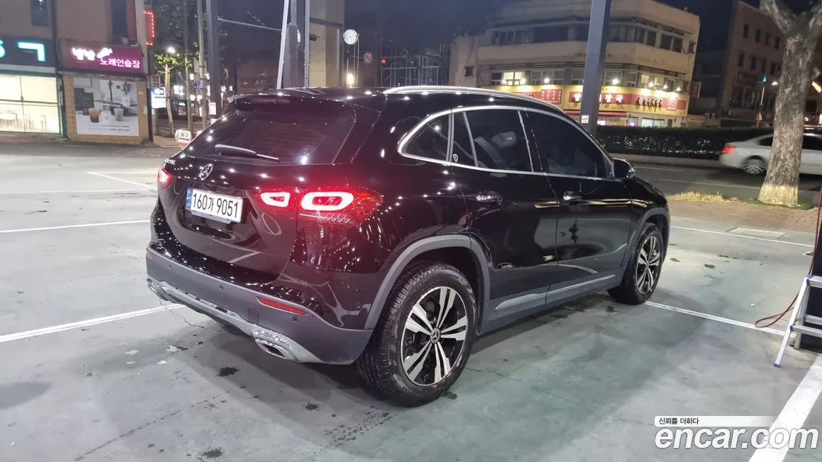 Mercedes-Benz GLA-Class — фото 10