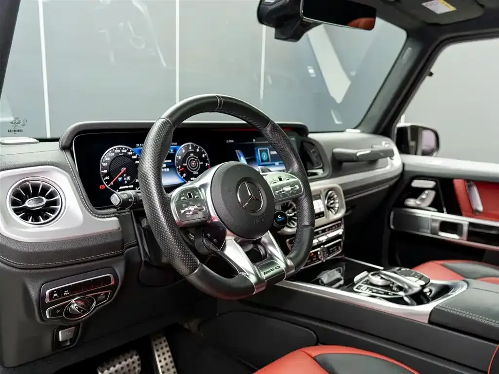 Mercedes-Benz G-Class AMG — фото 10