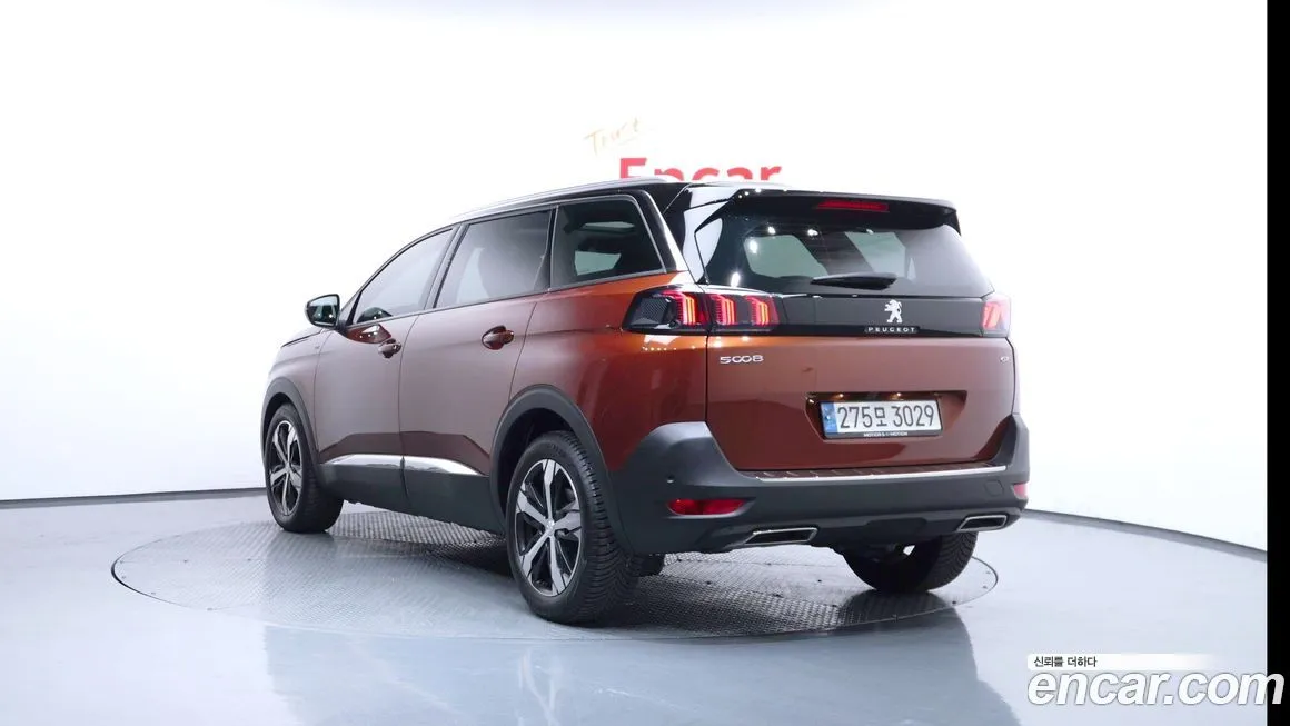 Peugeot 5008 — фото 4