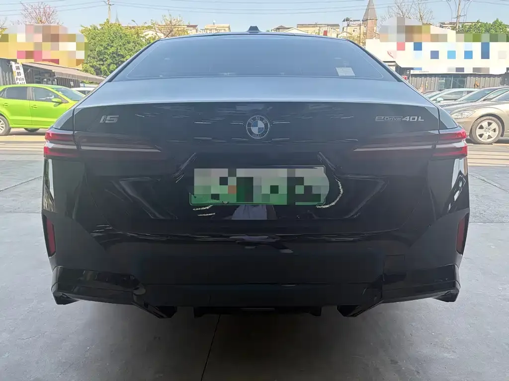 BMW i5 — фото 5