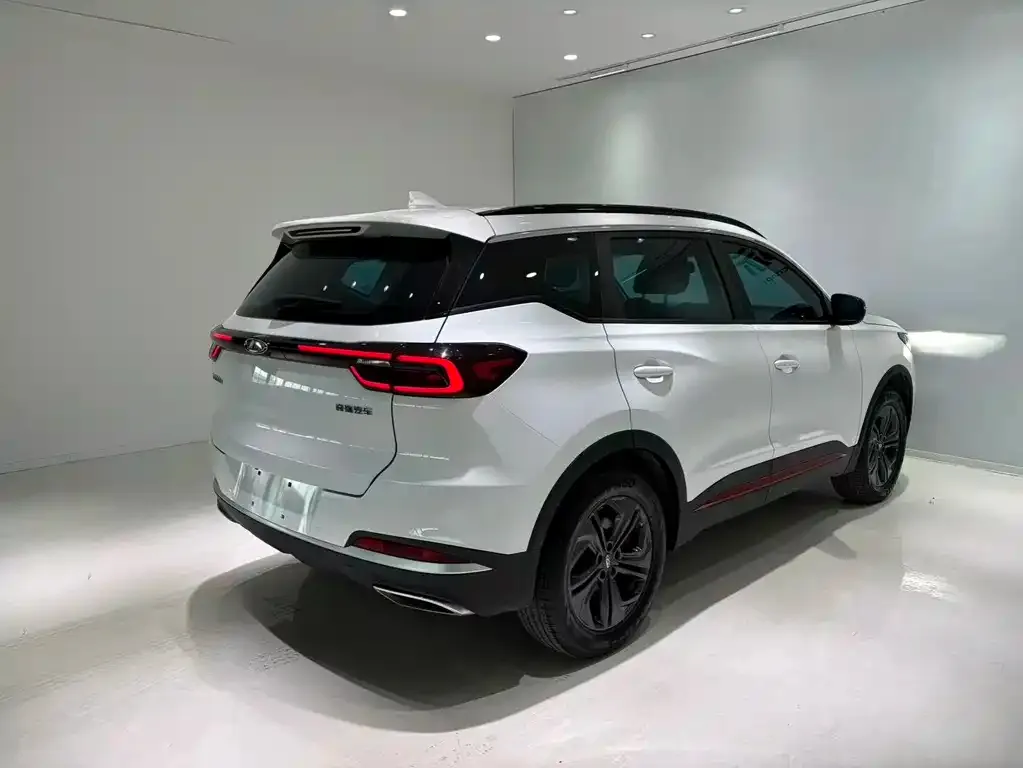 Chery Tiggo 7 — фото 4