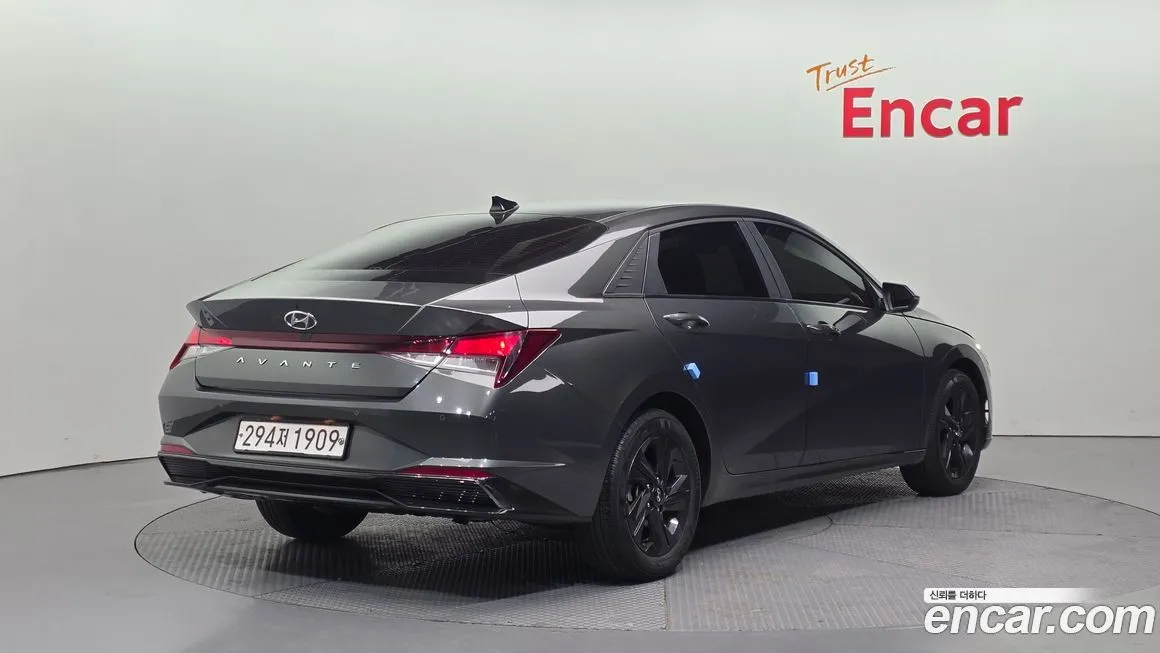 Hyundai AVANTE — фото 4