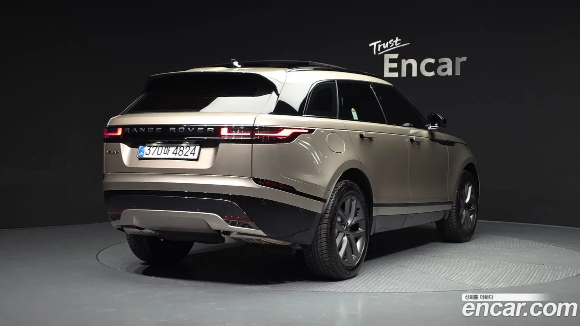 Land Rover Range Rover Velar — фото 7