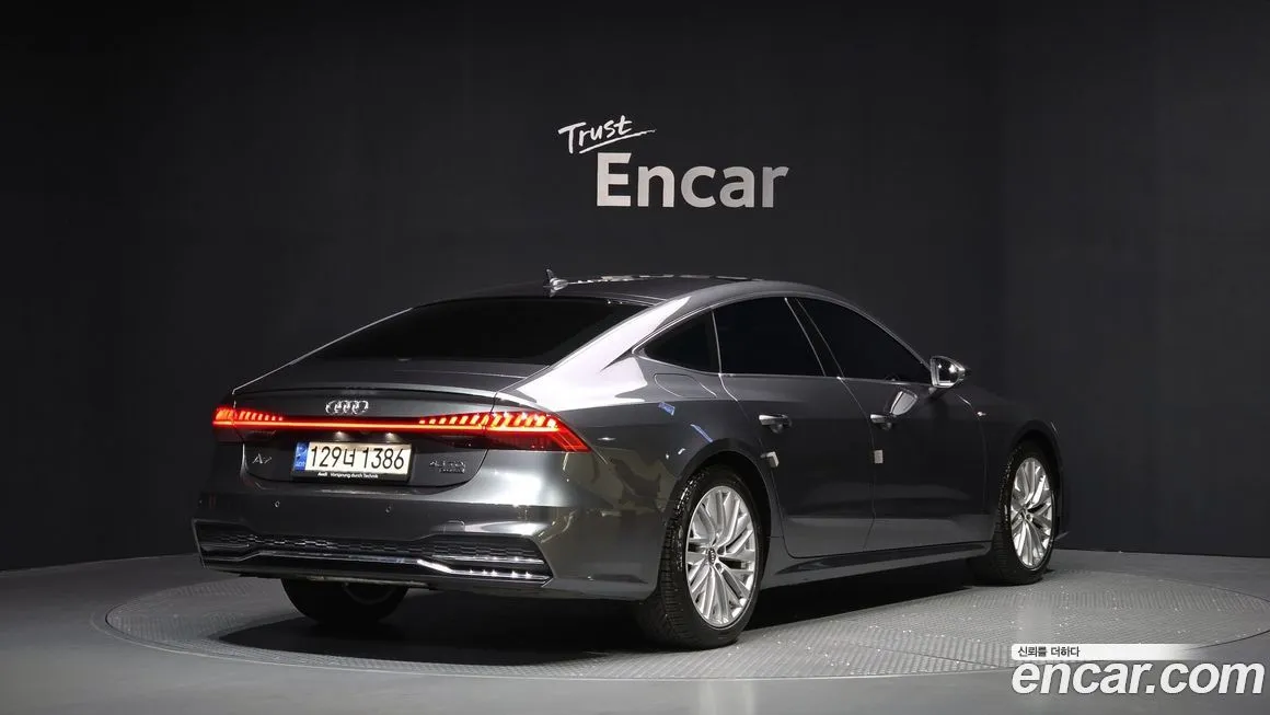 Audi A7 — фото 2