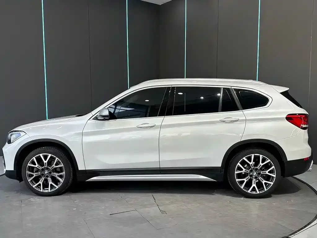 BMW X1 — фото 3