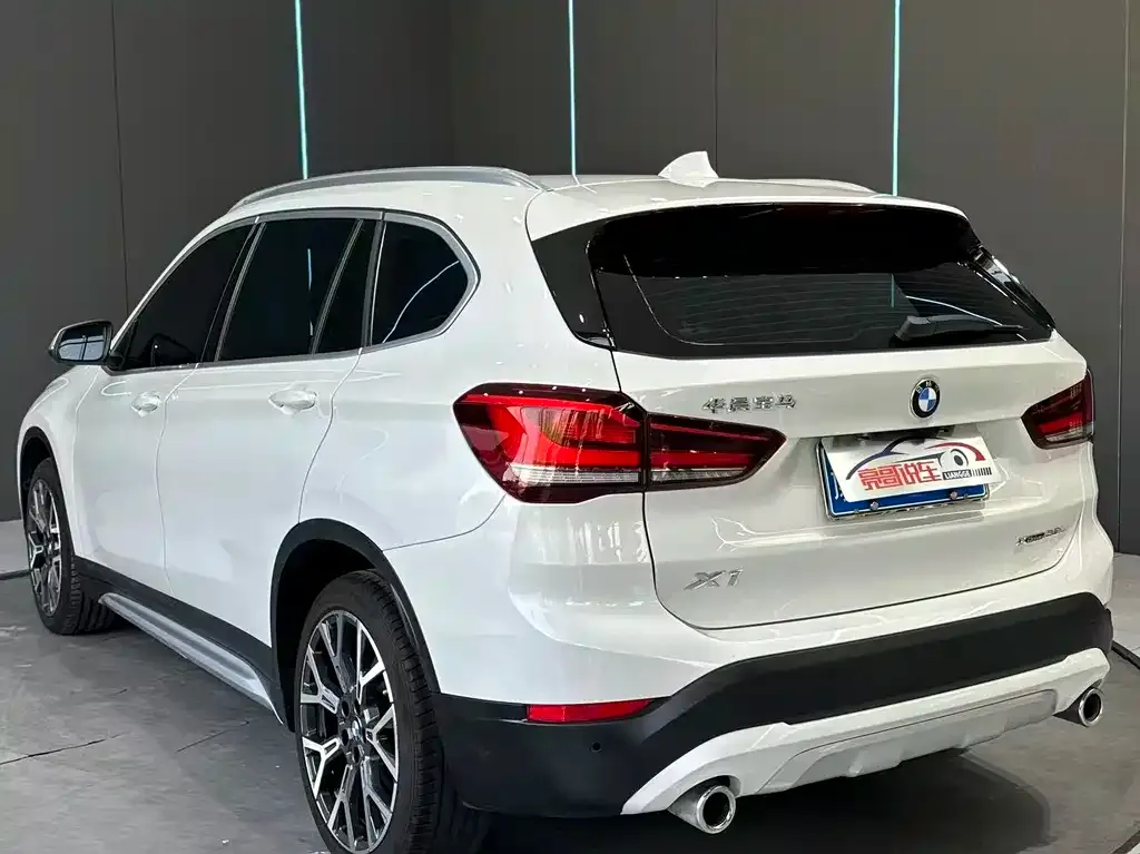 BMW X1 — фото 6