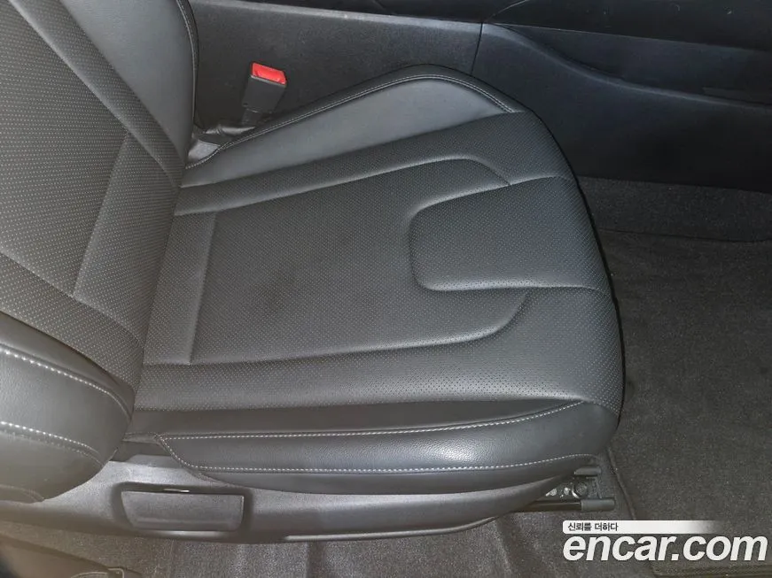 Hyundai AVANTE — фото 10