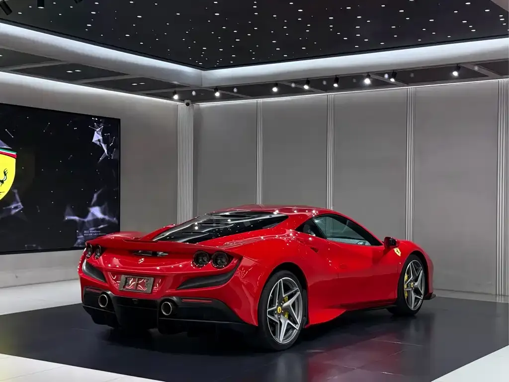 Ferrari F8 — фото 3