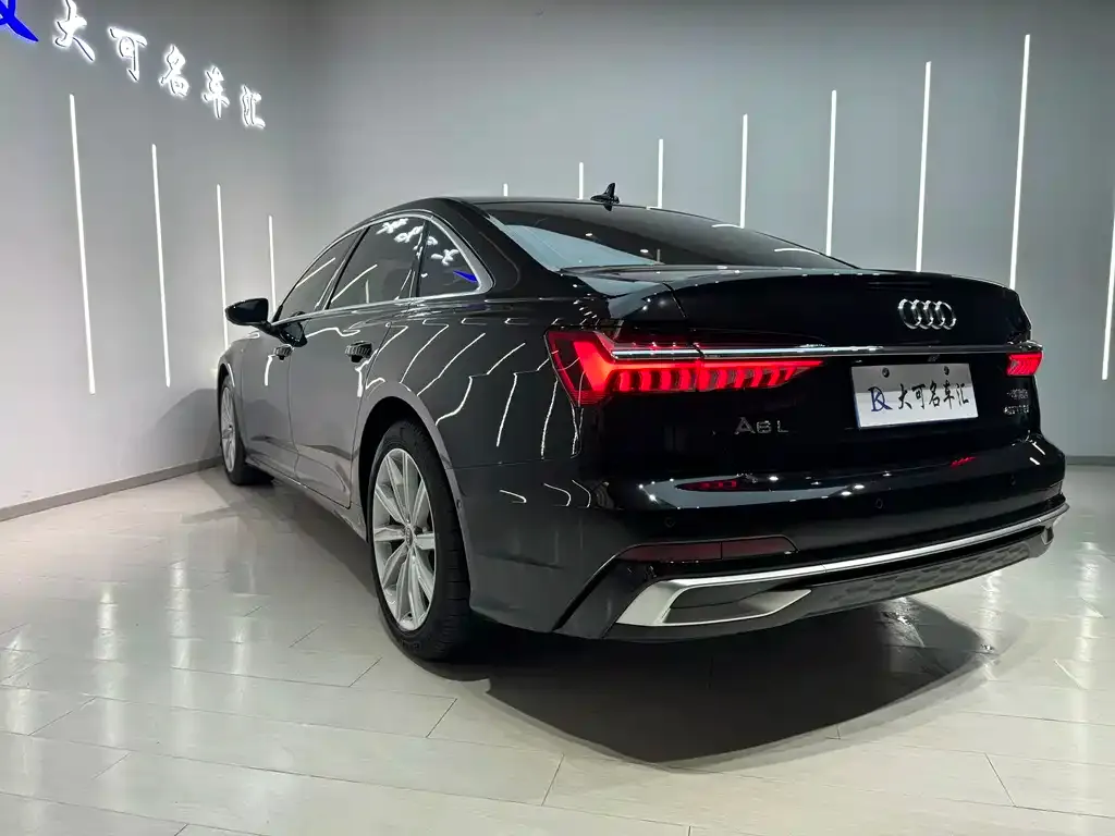 Audi A6L — фото 5