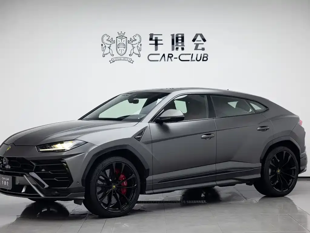 Lamborghini Urus — фото 1