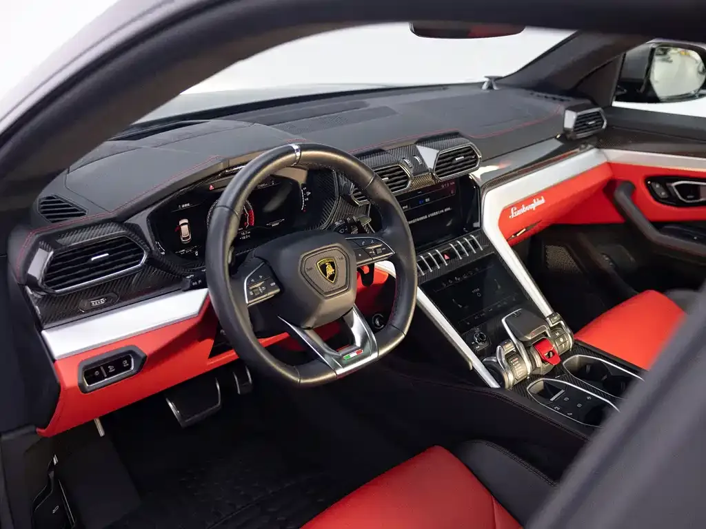Lamborghini Urus — фото 9