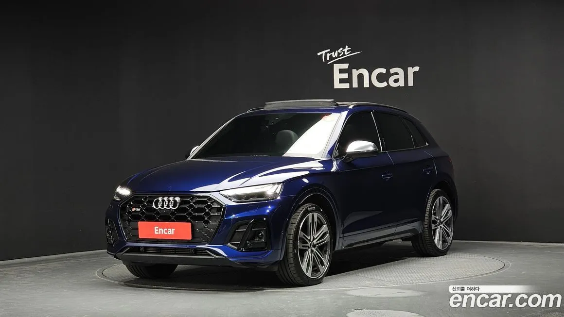 Audi SQ5 — фото 1