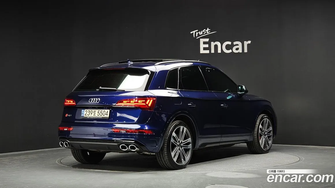 Audi SQ5 — фото 8