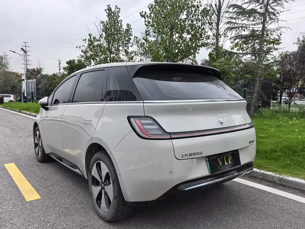 Baojun Yunduo — фото 4