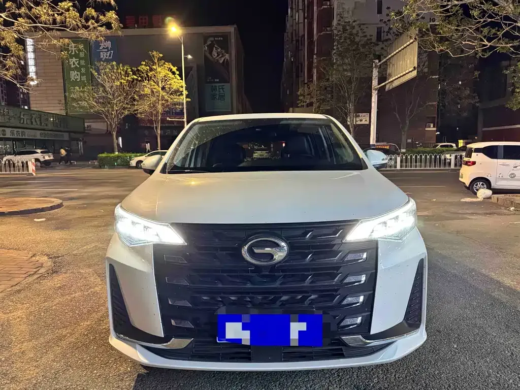 GAC Motor Trumpchi M6 — фото 9