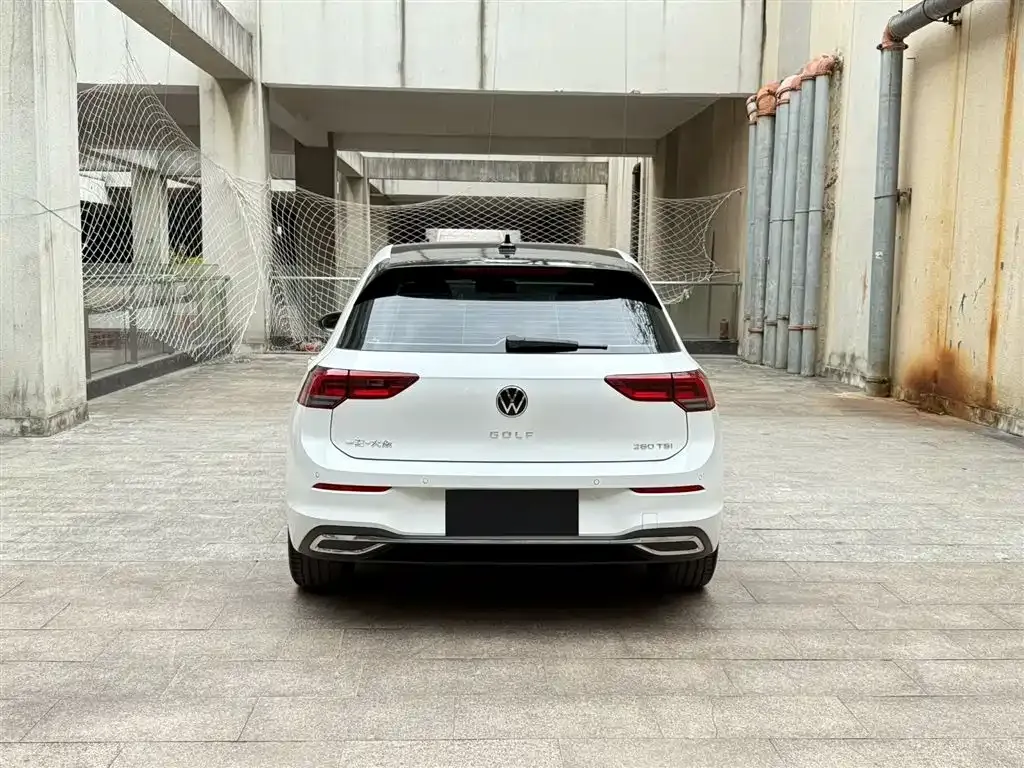 Volkswagen Golf — фото 7