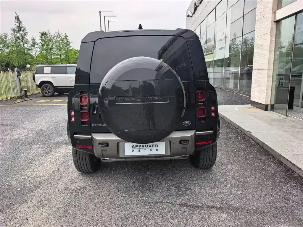 Land Rover Defender — фото 8
