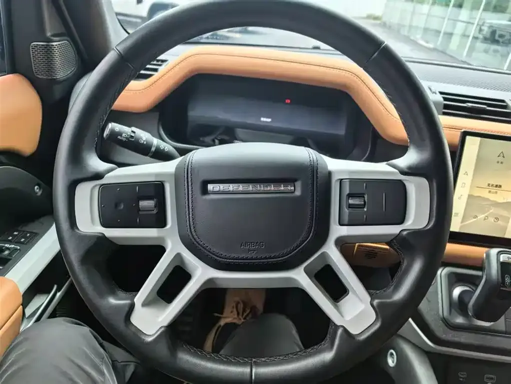 Land Rover Defender — фото 2