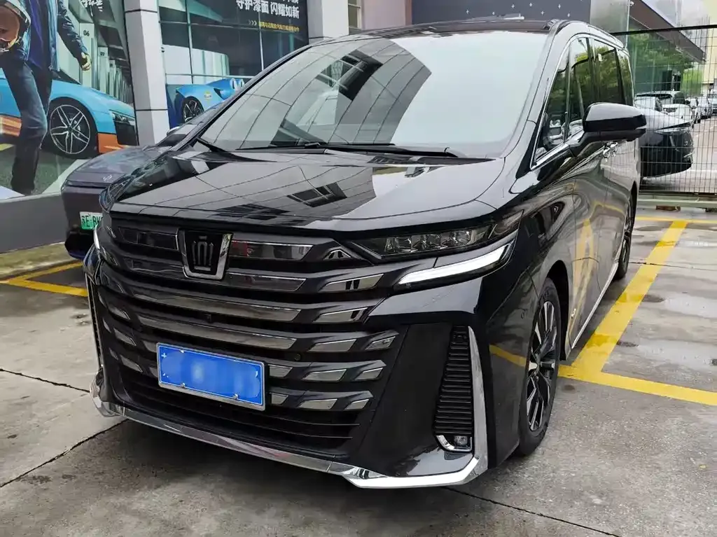 Toyota Vellfire — фото 9