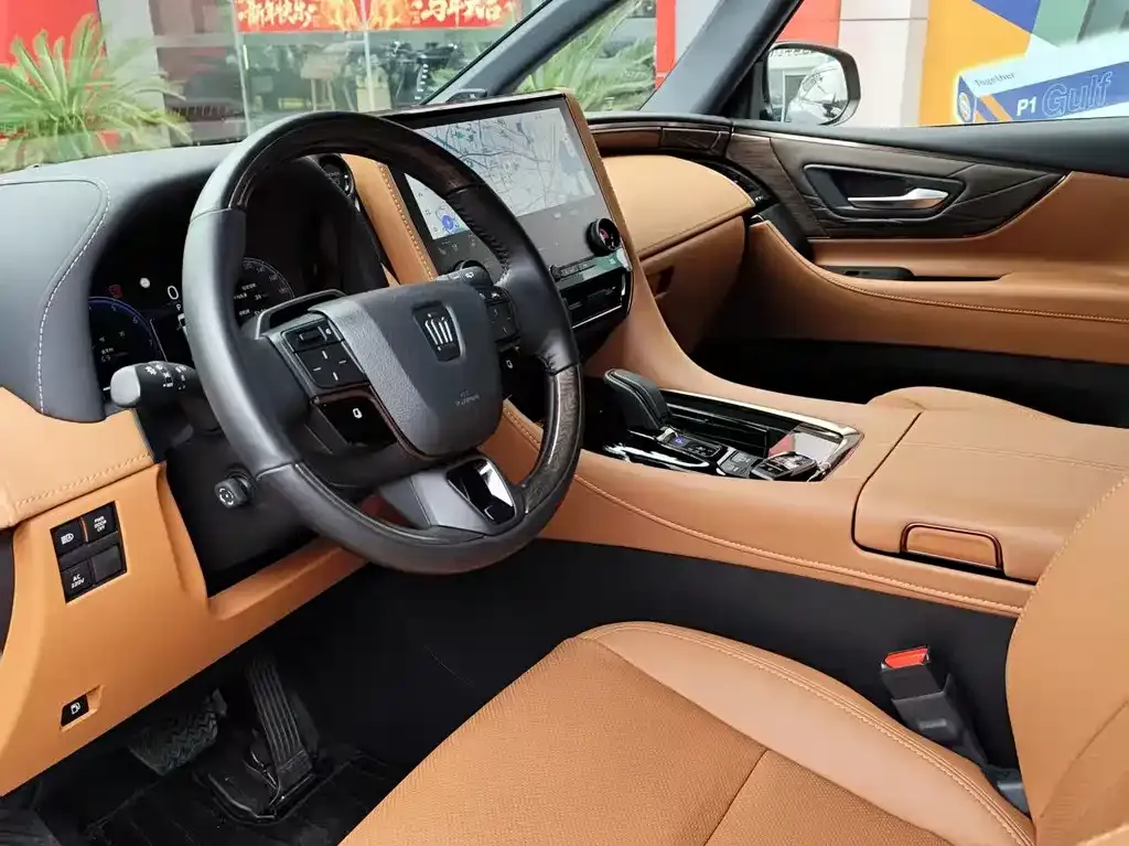 Toyota Vellfire — фото 3