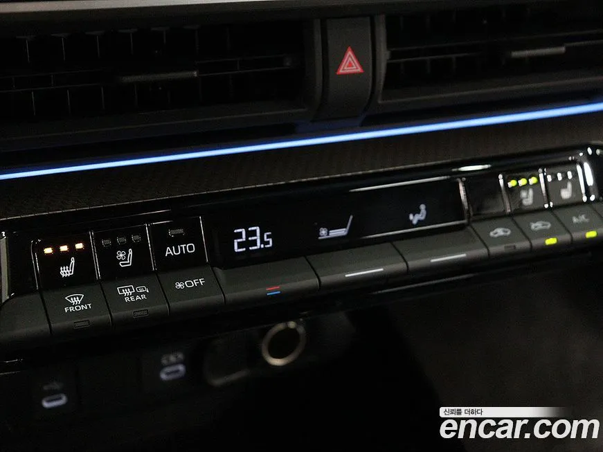 Toyota Prius — фото 10