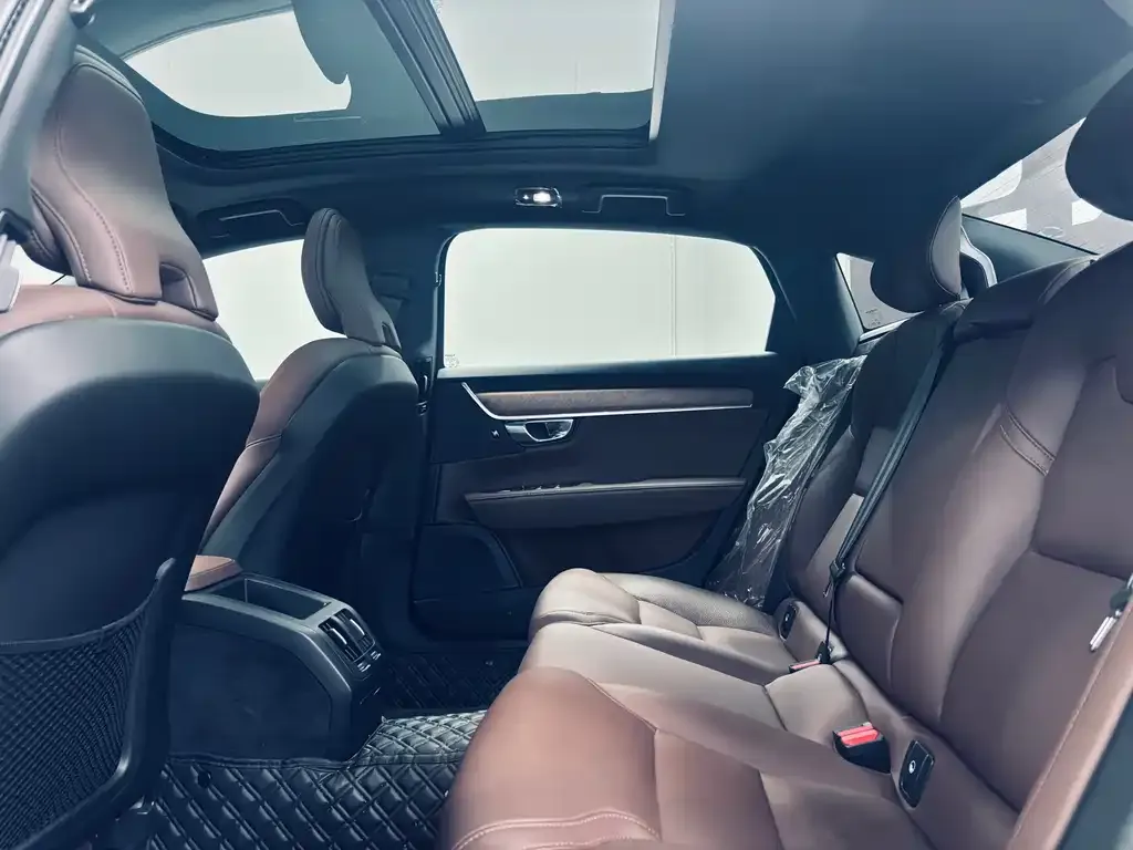 Volvo S90 — фото 7