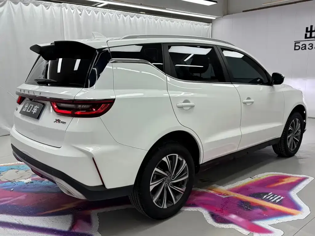 Geely Vision X6 — фото 3