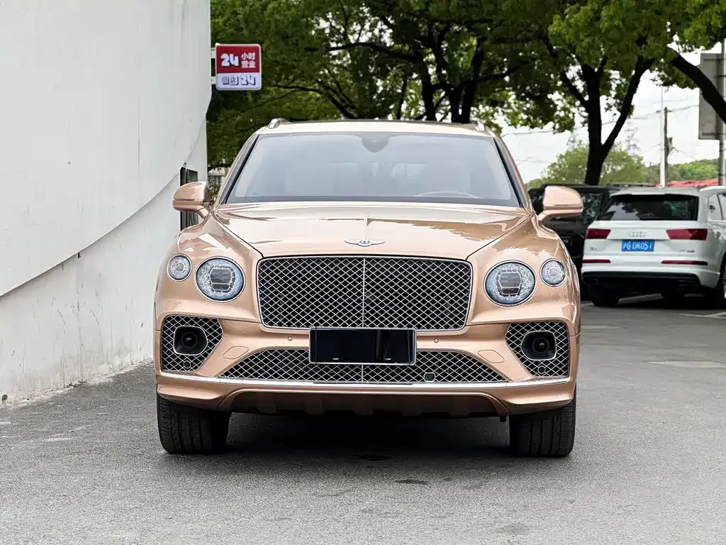 Bentley Bentayga — фото 5
