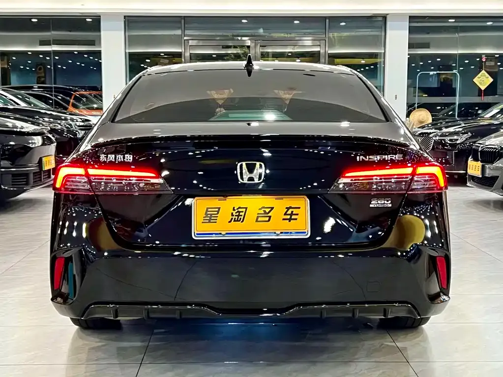 Honda Inspire — фото 8