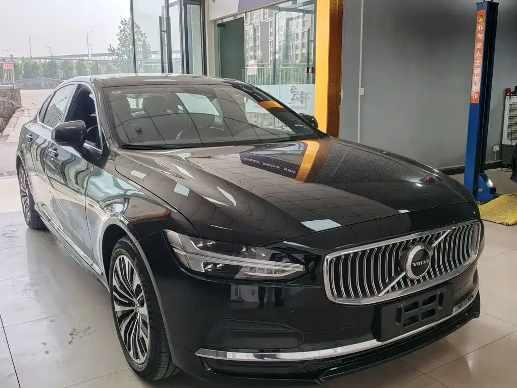 Volvo S90 — фото 3