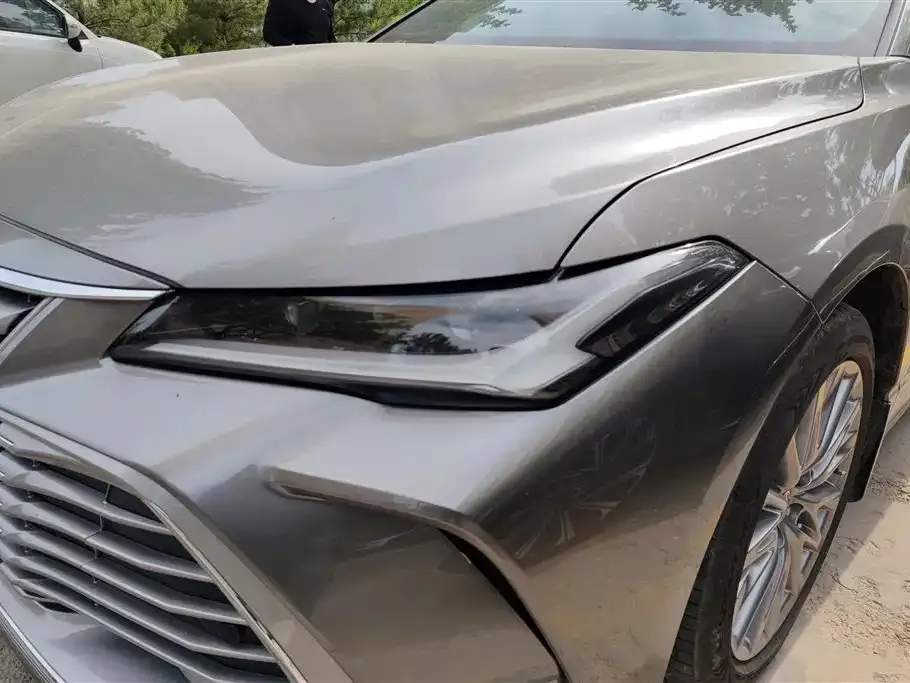 Toyota Avalon — фото 4