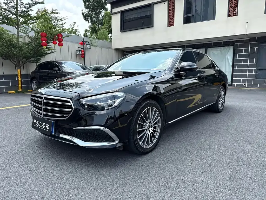 Mercedes-Benz E-Class — фото 10