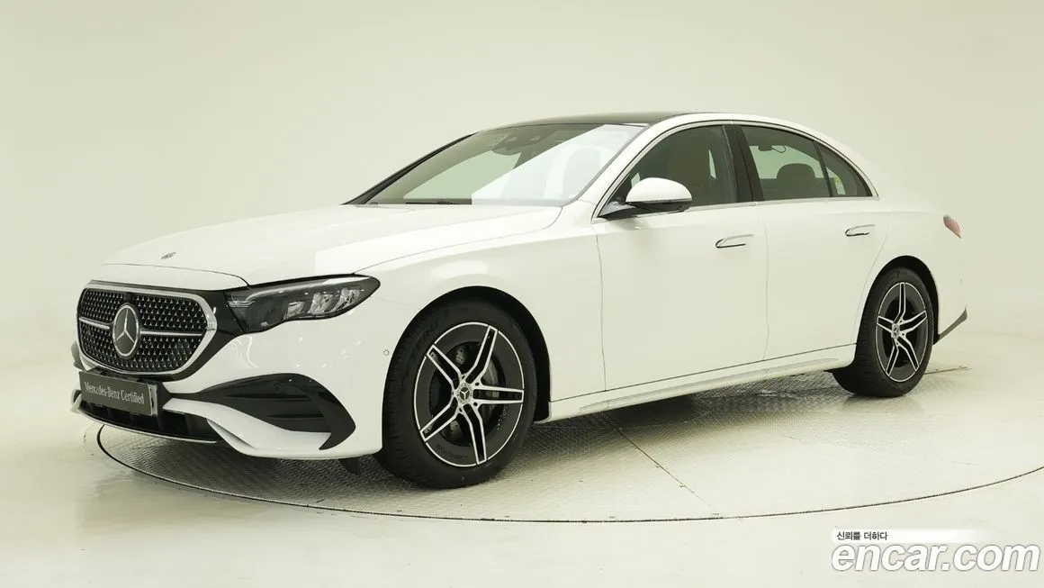Mercedes-Benz E-Class — фото 1