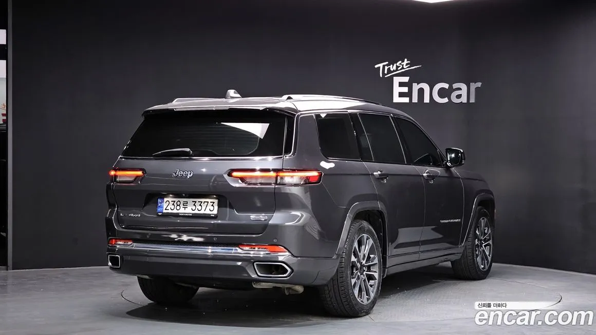 Jeep Cherokee — фото 9