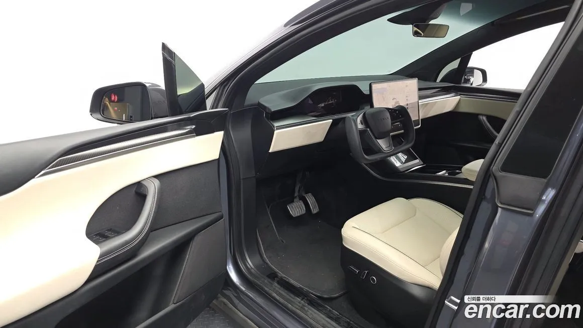 Tesla Model X — фото 6