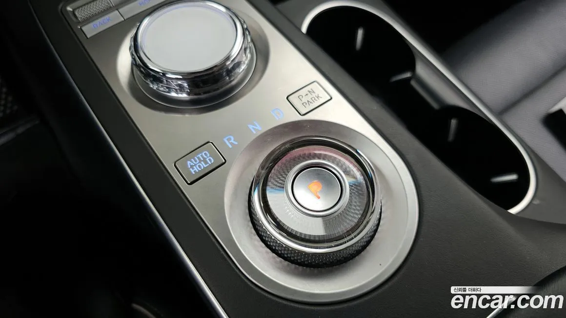 Genesis GV70 — фото 2