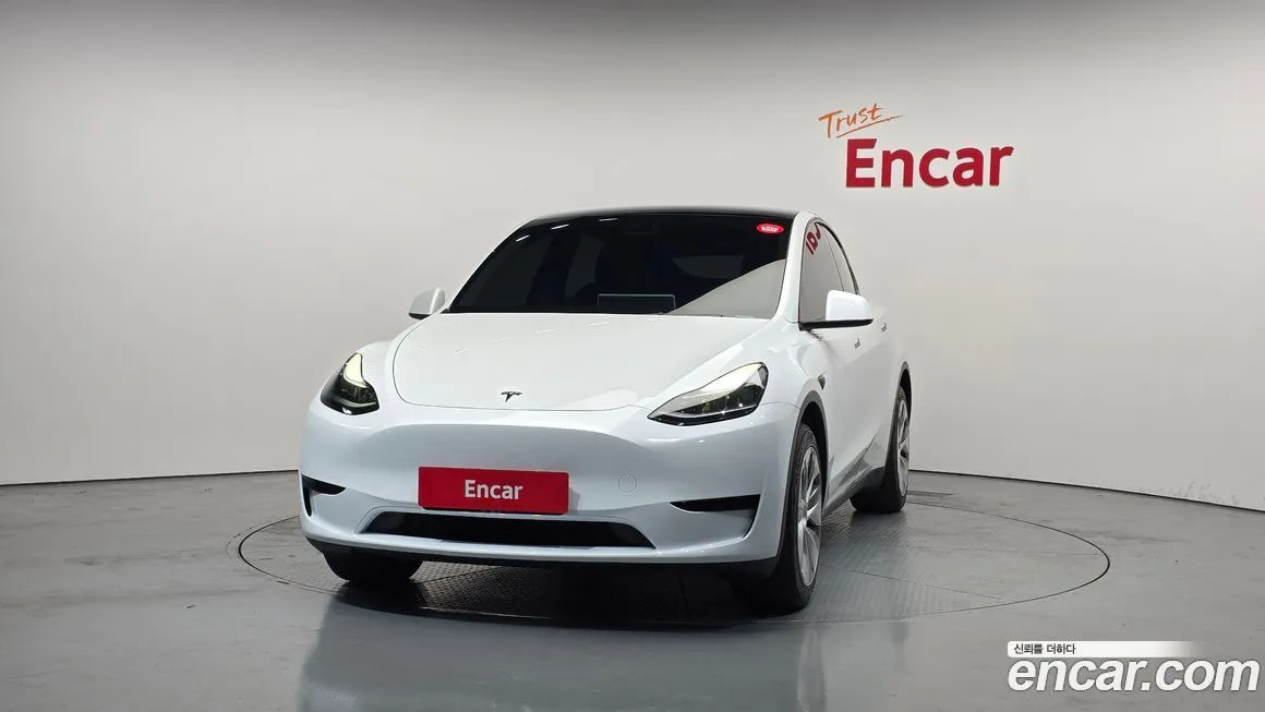 Tesla Model Y — фото 3