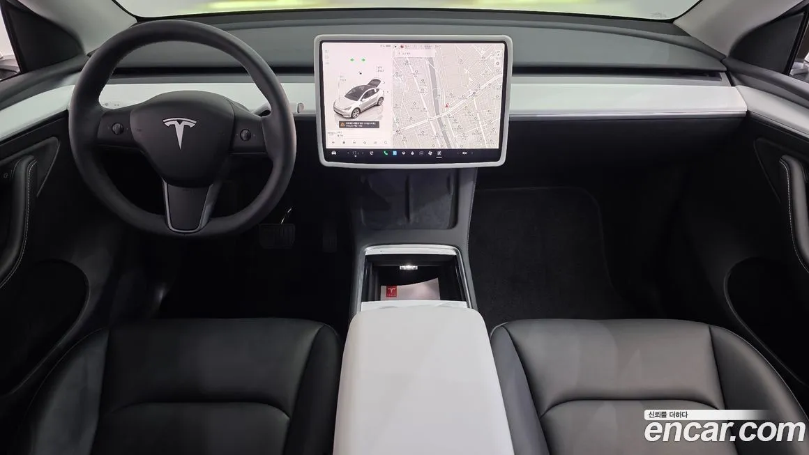 Tesla Model Y — фото 10