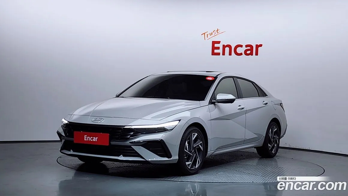 Hyundai AVANTE — фото 1