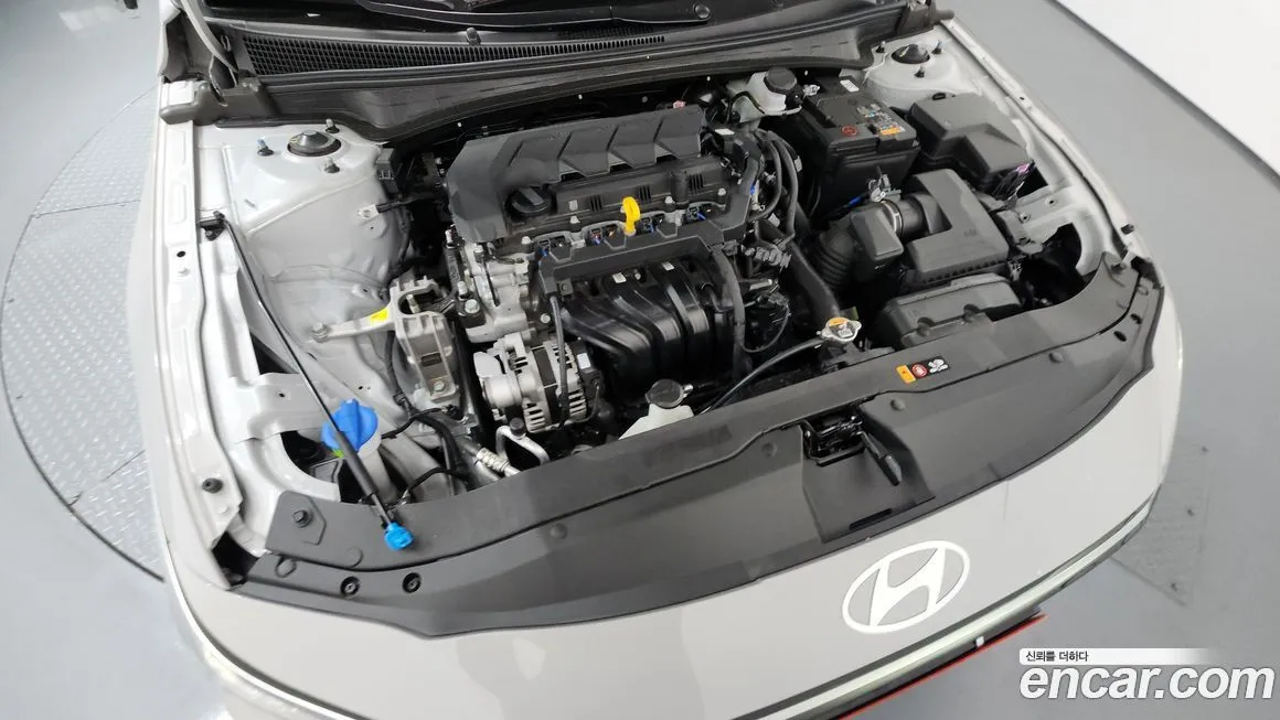 Hyundai AVANTE — фото 9
